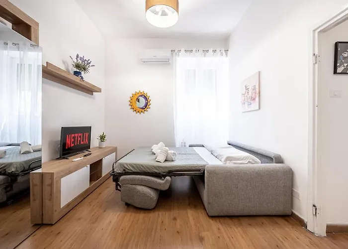 Modern Cozy 4 Min Metro Wifi Ac Rzym